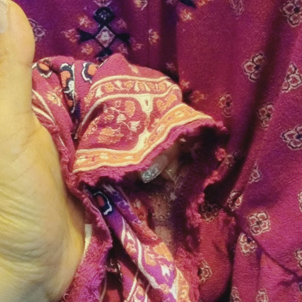 Size XL  Women's Rewind Romper Maroon Floral Damask Keyhole Sleeveless Jumpshort - Picture 5 of 7